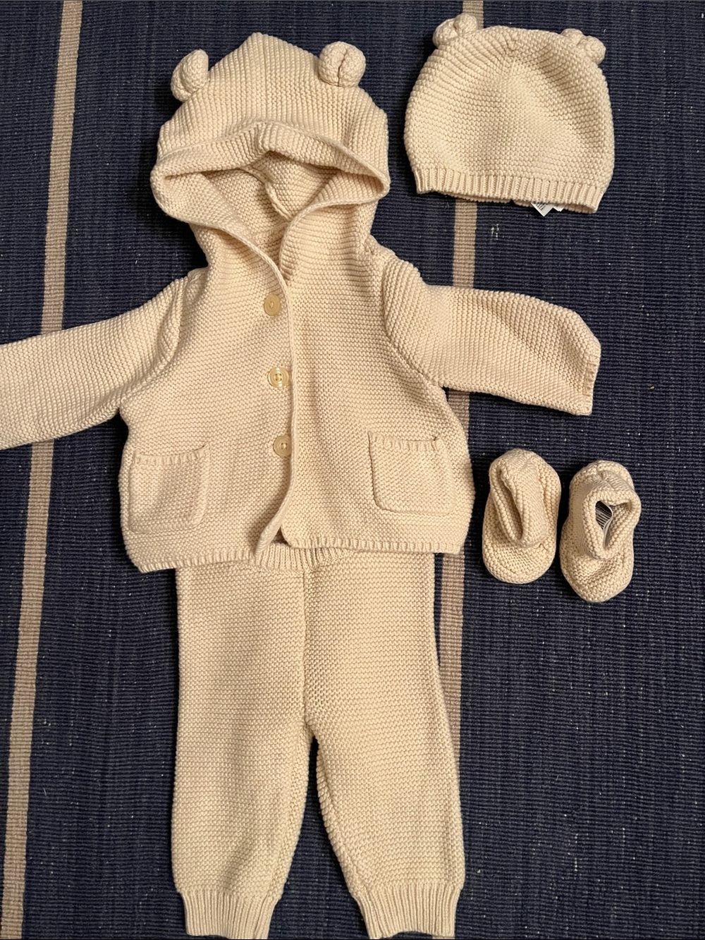 Baby Gap cotton knit cream set, 0-3M